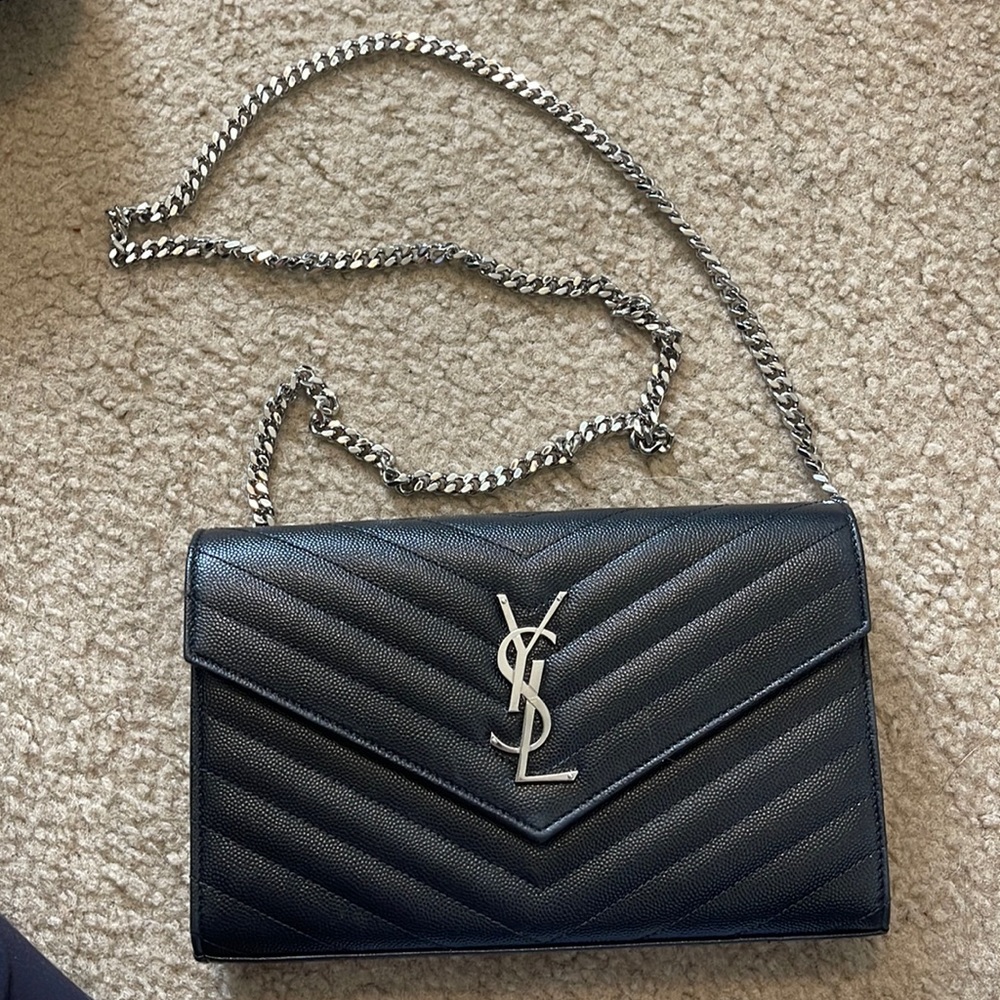 Authentic YSL monogram large grain de poudre calfskin wallet on chain